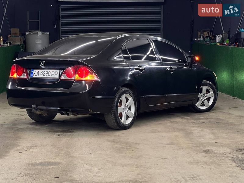 Седан Honda Civic 2008 в Киеве