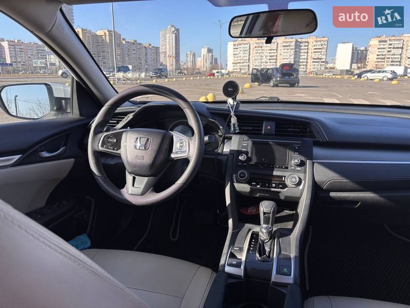 Седан Honda Civic 2016 в Киеве фото 10 Седан Honda Civic 2016 в Киеве