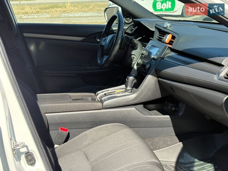 Хэтчбек Honda Civic 2017 в Львове