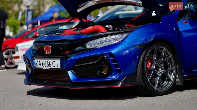 Хэтчбек Honda Civic 2017 в Киеве