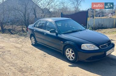 Седан Honda Civic 1997 в Черновцах