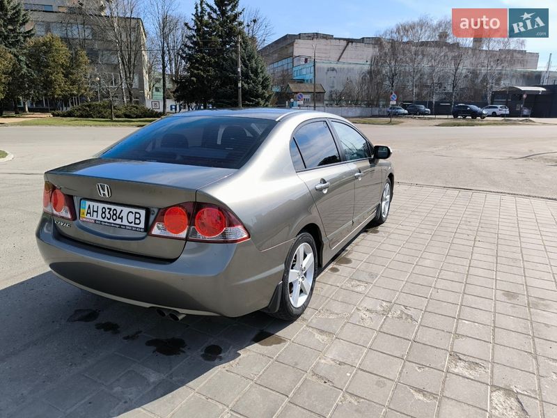 Седан Honda Civic 2007 в Миргороде