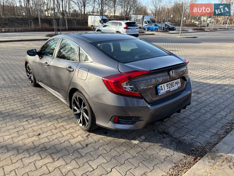 Седан Honda Civic 2019 в Ирпене
