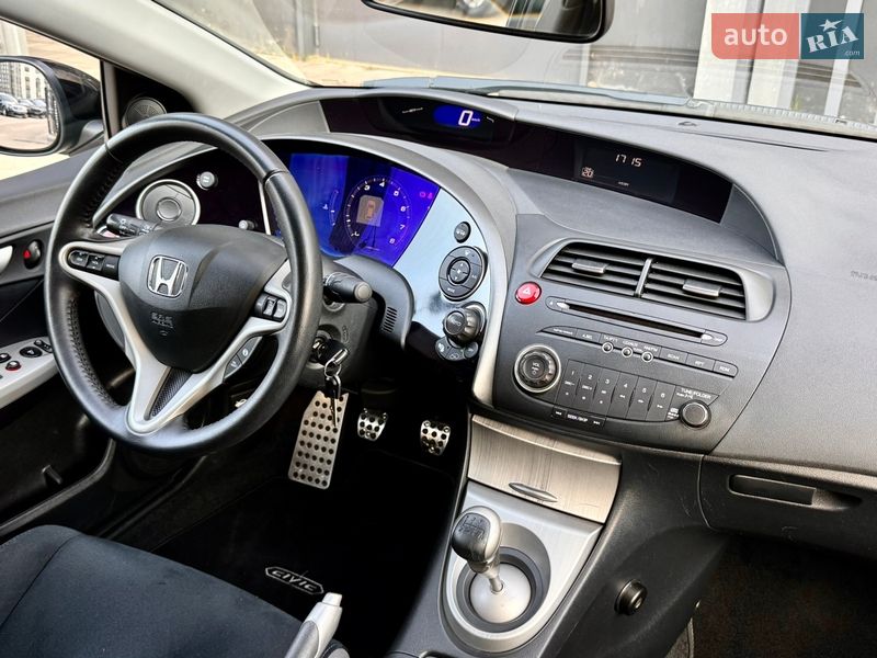 Хэтчбек Honda Civic 2008 в Киеве