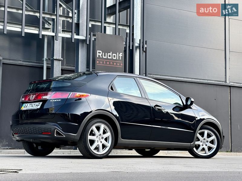 Хэтчбек Honda Civic 2008 в Киеве
