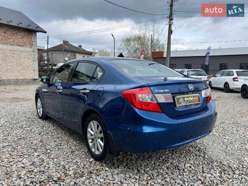 Седан Honda Civic 2012 в Коломиї