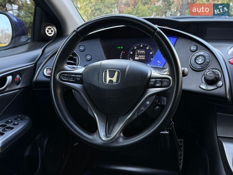 Хэтчбек Honda Civic 2009 в Одессе