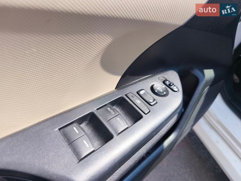 Седан Honda Civic 2016 в Киеве