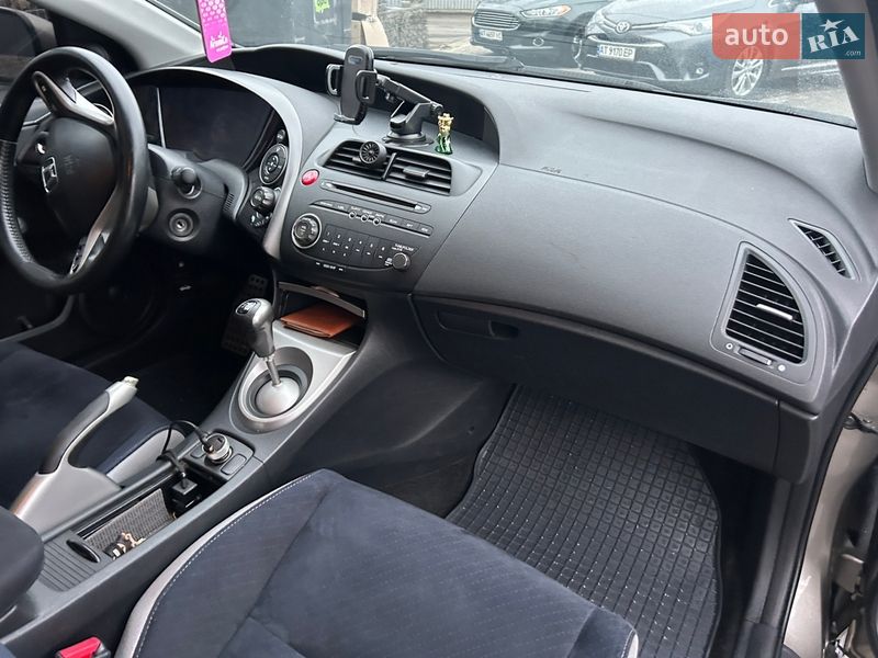 Хэтчбек Honda Civic 2007 в Ивано-Франковске