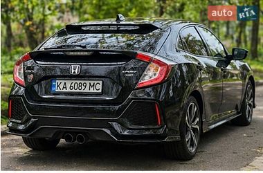 Хэтчбек Honda Civic 2018 в Киеве
