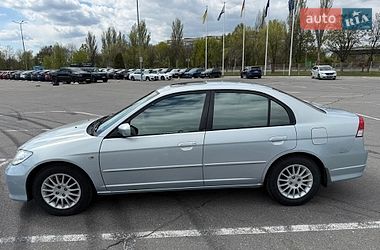 Седан Honda Civic 2005 в Днепре