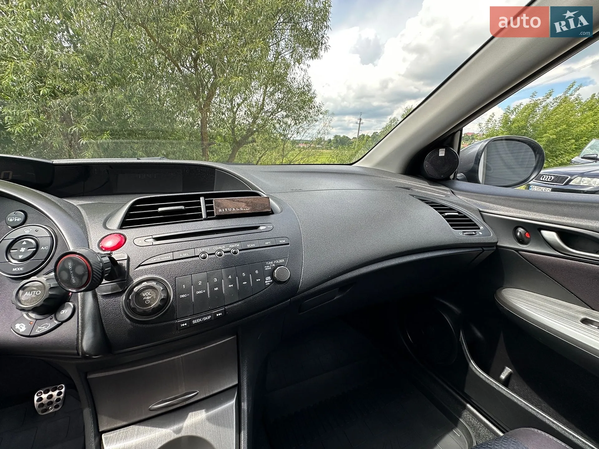 2010 Honda Civic - мініатюра 20