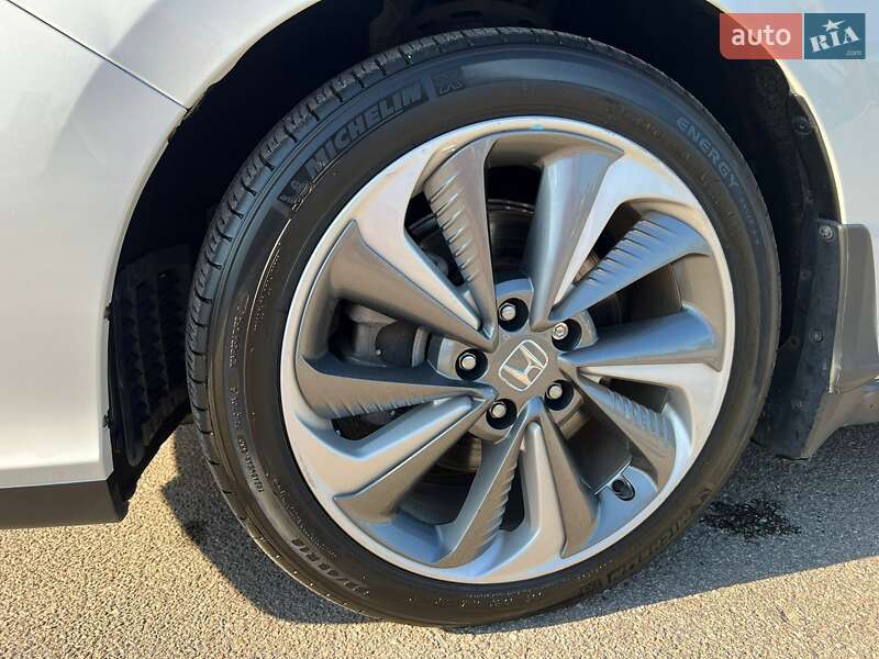 Седан Honda Clarity 2017 в Києві