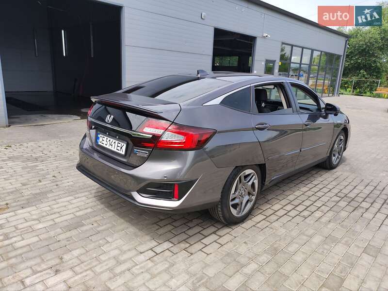 Седан Honda Clarity 2018 в Новоселице
