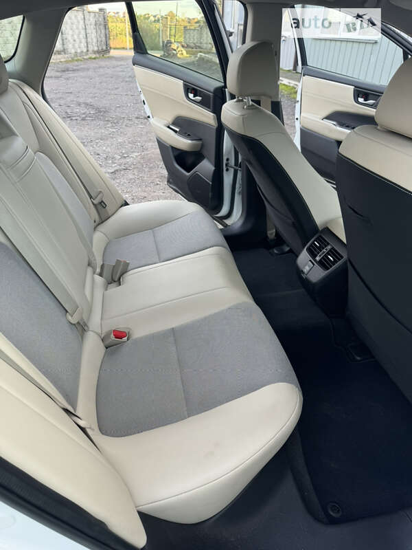 Седан Honda Clarity 2018 в Ровно