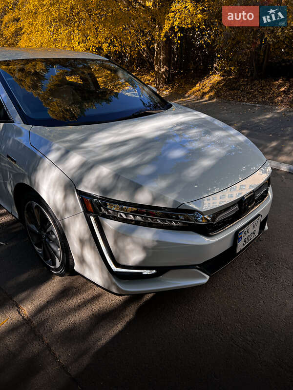 Седан Honda Clarity 2018 в Рівному
