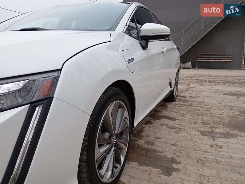 Седан Honda Clarity 2017 в Теребовле