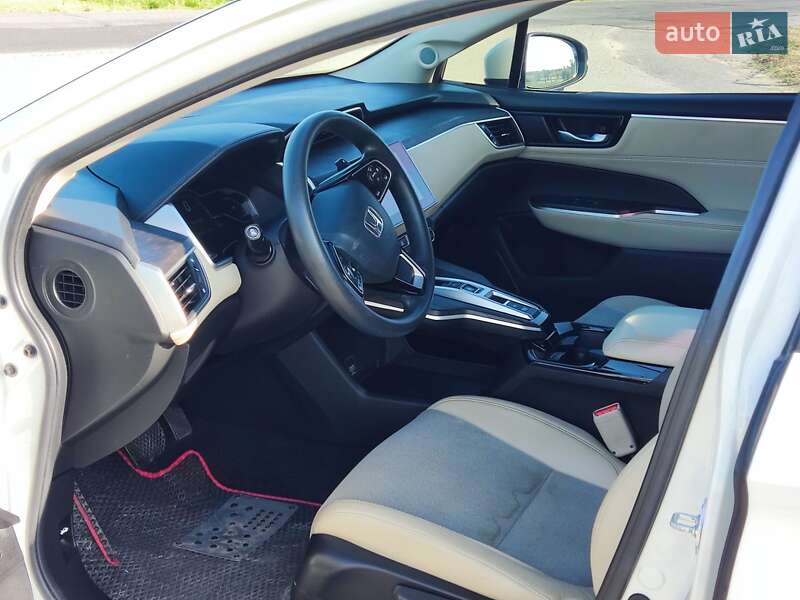 Седан Honda Clarity 2018 в Кременчуці