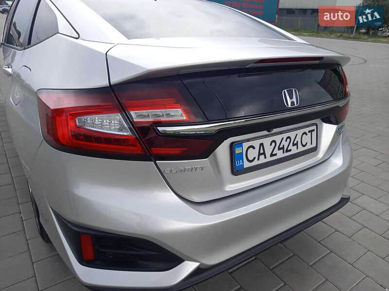 Седан Honda Clarity 2019 в Черкасах