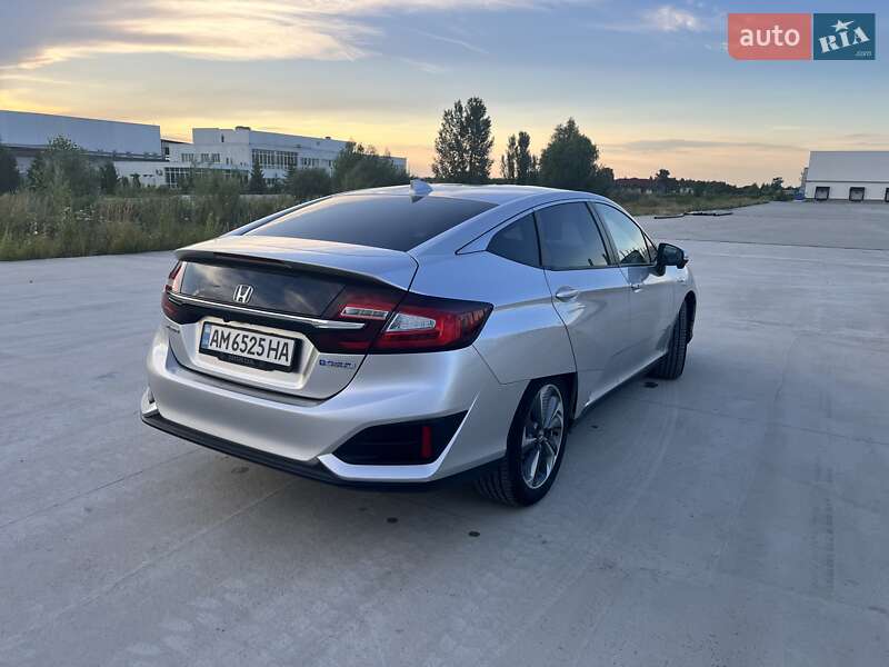 Седан Honda Clarity 2019 в Коростені