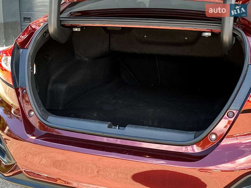 Седан Honda Clarity 2018 в Києві