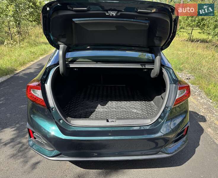 Седан Honda Clarity 2018 в Києві