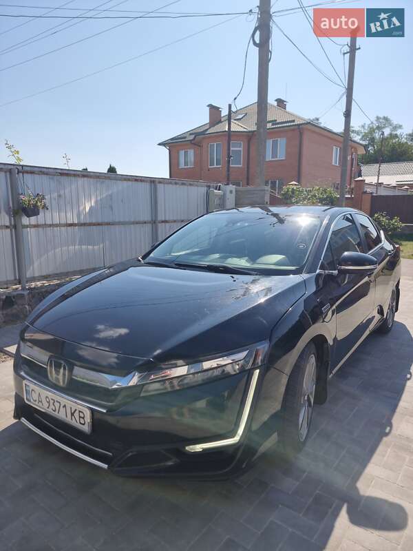 Седан Honda Clarity 2018 в Умани