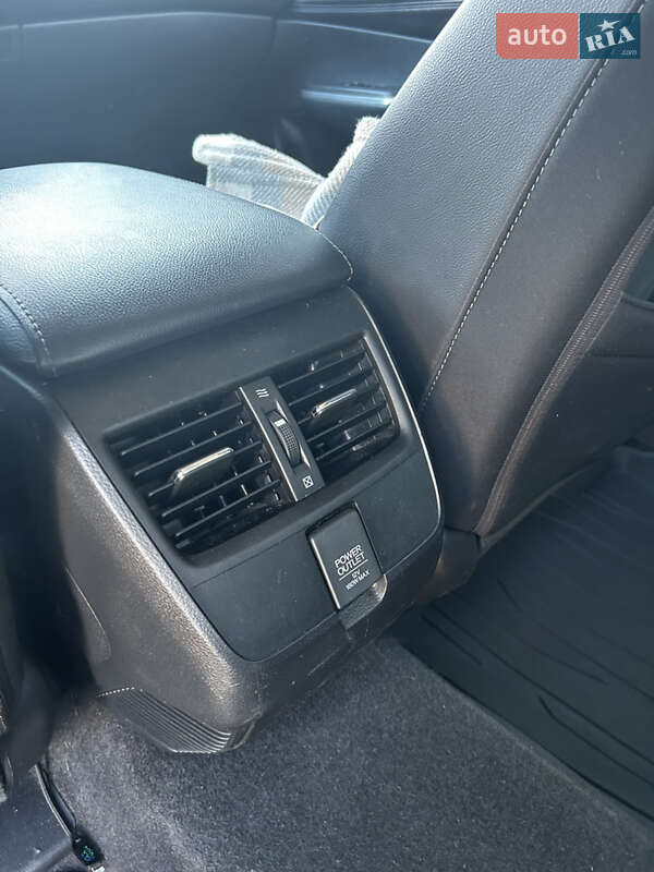 Седан Honda Clarity 2018 в Ровно