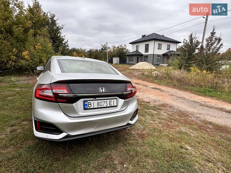 Седан Honda Clarity 2017 в Полтаве