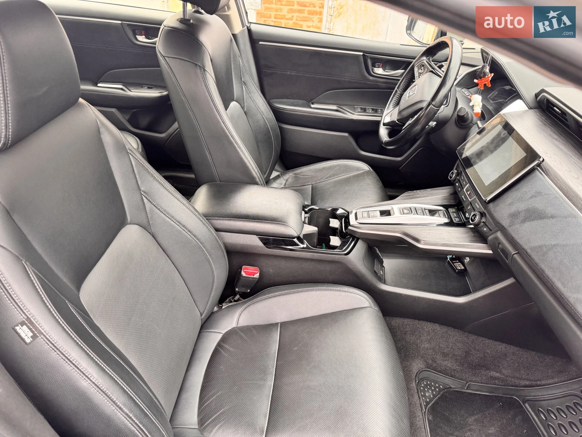 2017 Honda FCX Clarity - мініатюра 16