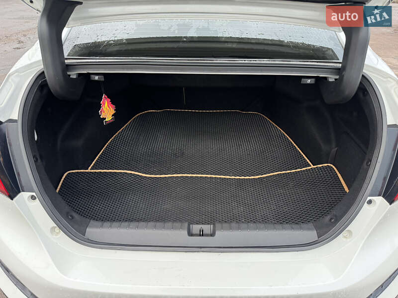 Седан Honda Clarity 2020 в Сумах