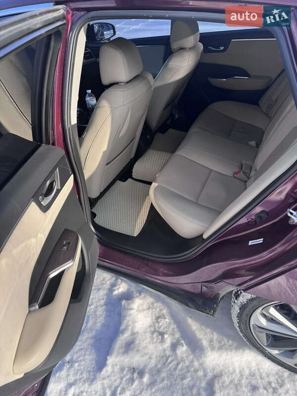 Седан Honda Clarity 2019 в Львові