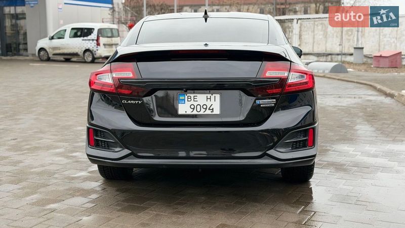Седан Honda Clarity 2018 в Николаеве