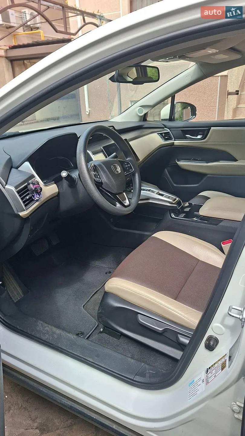 2020 Honda FCX Clarity - мініатюра 11