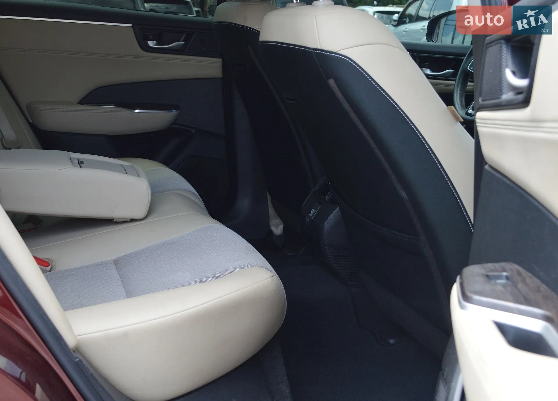 2018 Honda FCX Clarity - мініатюра 37