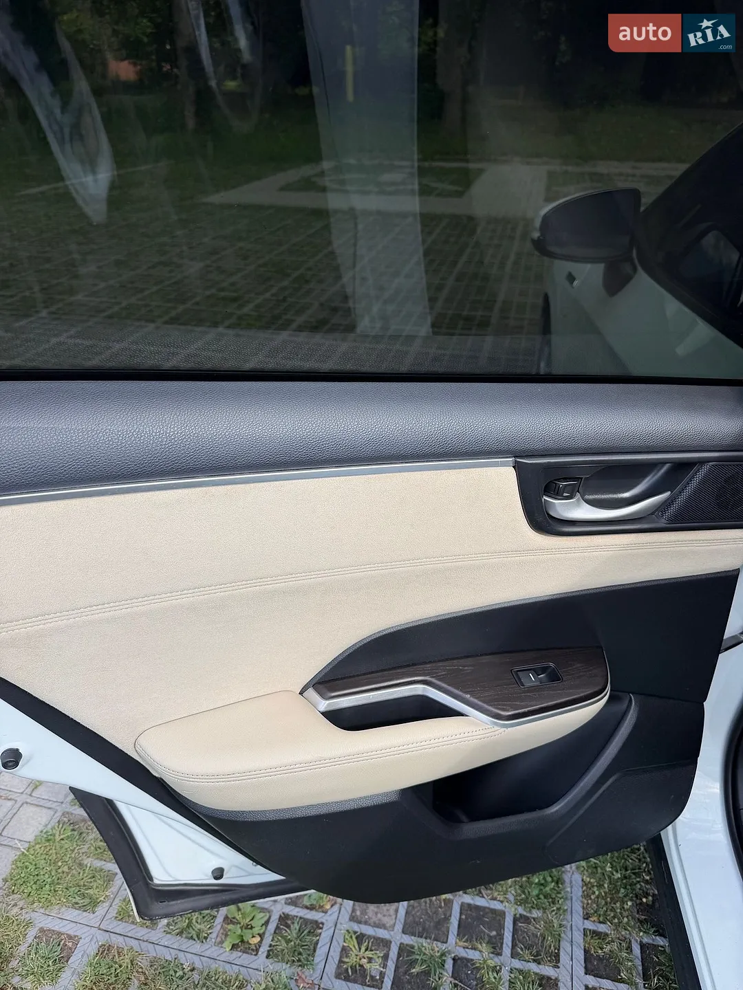 2017 Honda FCX Clarity - мініатюра 21
