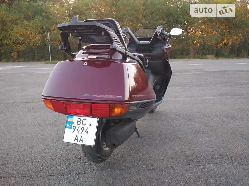 Максі-скутер Honda CN 250 1996 в Львові