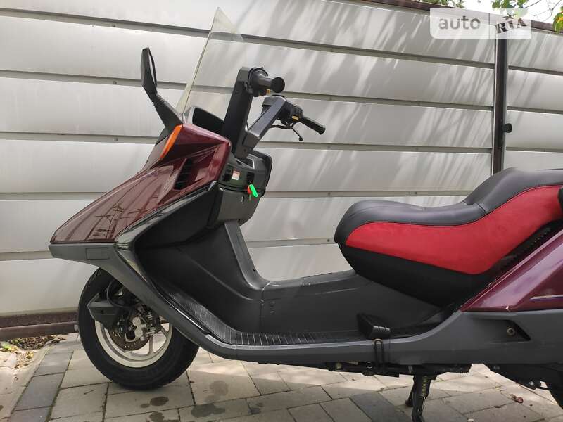 Максі-скутер Honda CN 250 1996 в Львові