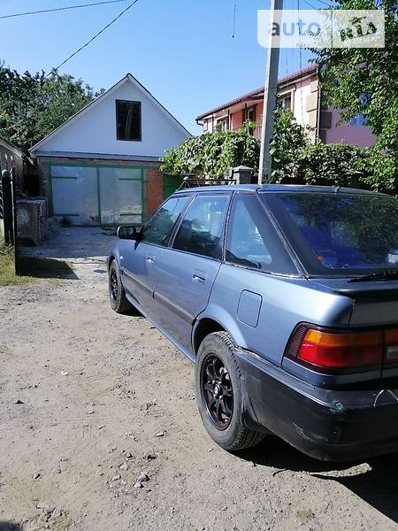 Седан Honda Concerto 1991 в Хороле