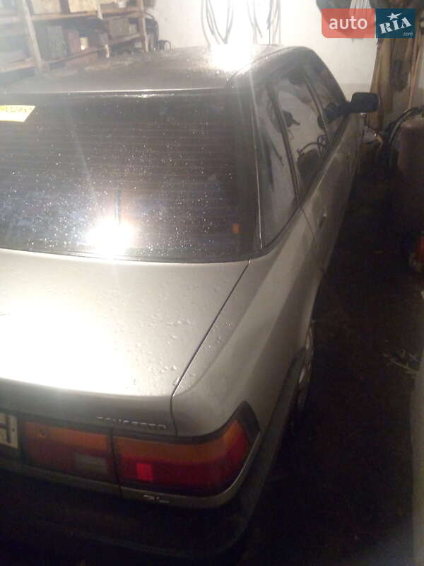 Седан Honda Concerto 1992 в Звенигородці