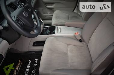 Позашляховик / Кросовер Honda CR-V 2013 в  фото 10 Позашляховик / Кросовер Honda CR-V 2013 в