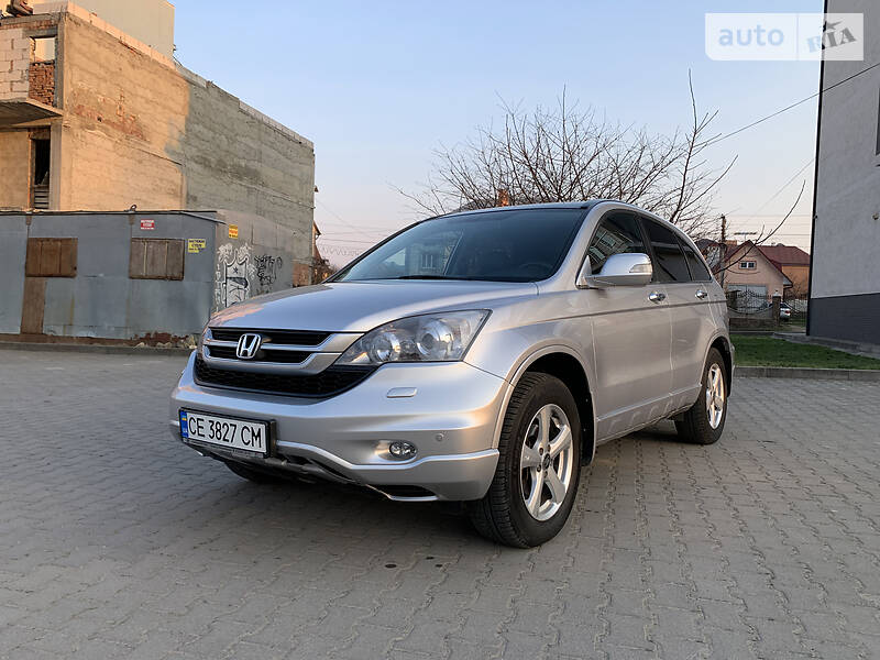Позашляховик / Кросовер Honda CR-V 2011 в Чернівцях