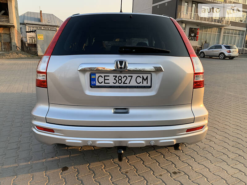 Позашляховик / Кросовер Honda CR-V 2011 в Чернівцях