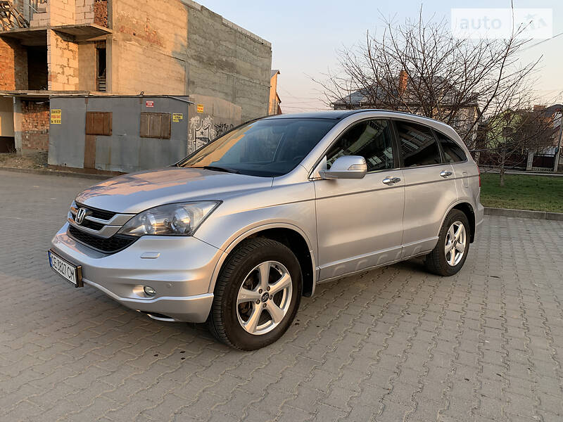 Позашляховик / Кросовер Honda CR-V 2011 в Чернівцях