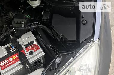 Позашляховик / Кросовер Honda CR-V 2011 в 