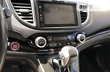 Позашляховик / Кросовер Honda CR-V 2015 в 