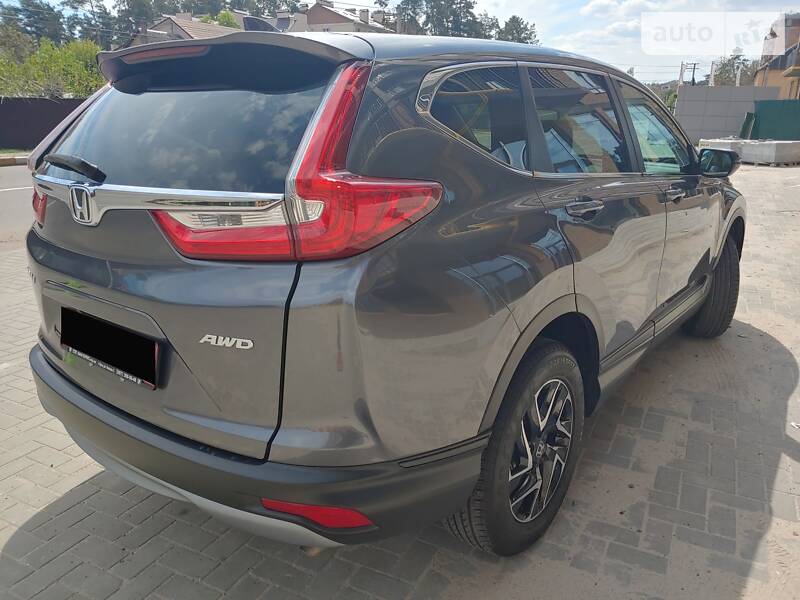Позашляховик / Кросовер Honda CR-V 2017 в Києві