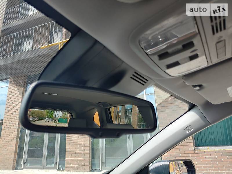 Позашляховик / Кросовер Honda CR-V 2017 в Києві