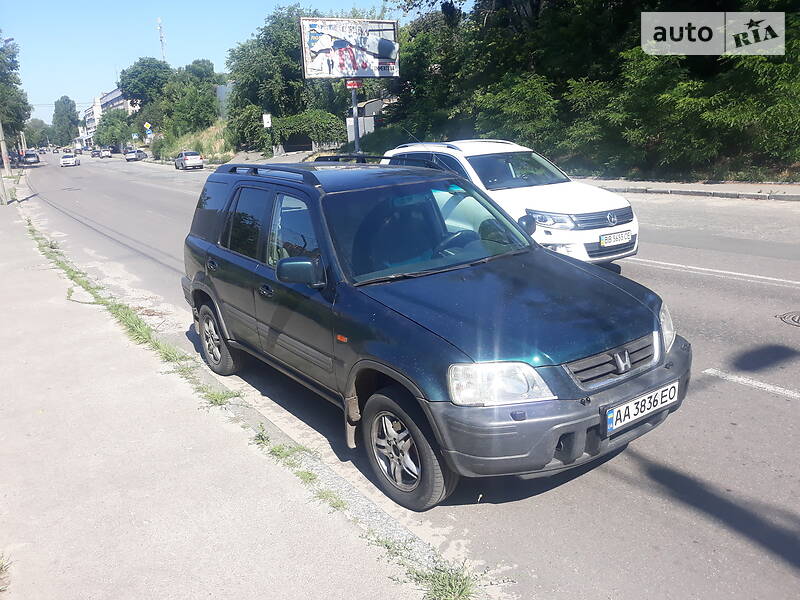 Позашляховик / Кросовер Honda CR-V 1998 в 