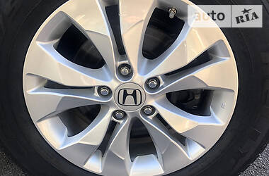Позашляховик / Кросовер Honda CR-V 2012 в 